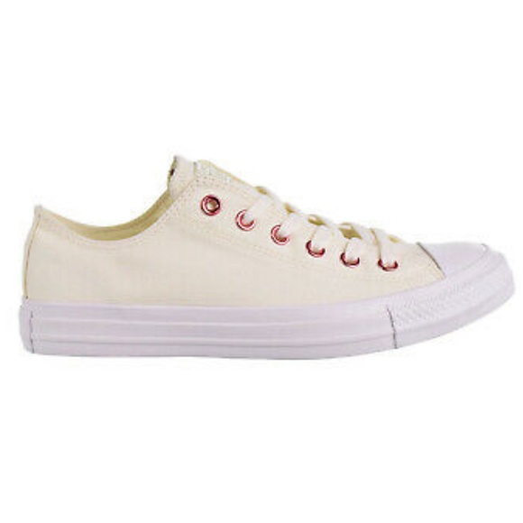 converse shoes with the heart